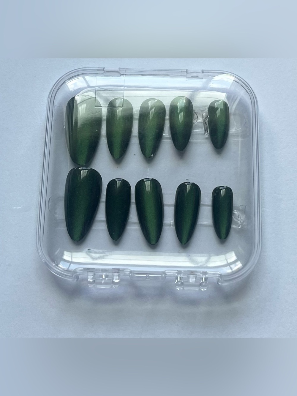 Dark Green Faux Nail Set – Professional Press-On Nails